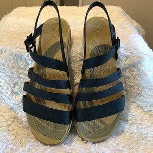 Black Crocs strappy sandals size 8